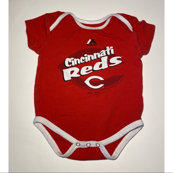 Majestic “Cincinnati Reds” Onesies - Picture 3 of 7
